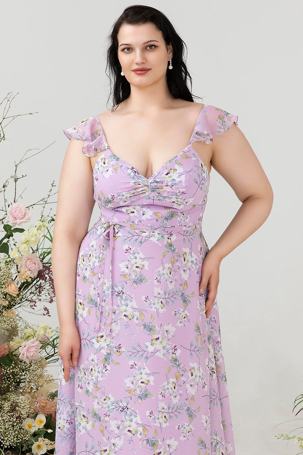 Lilla blomsterprint plus size brudepigekjole