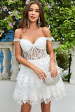 Princess A Line White Corset Tiered Short Homecoming Dress med blonder