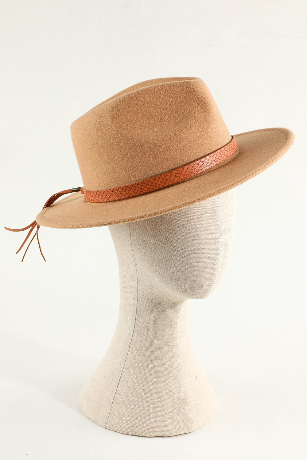 Sort formel hat