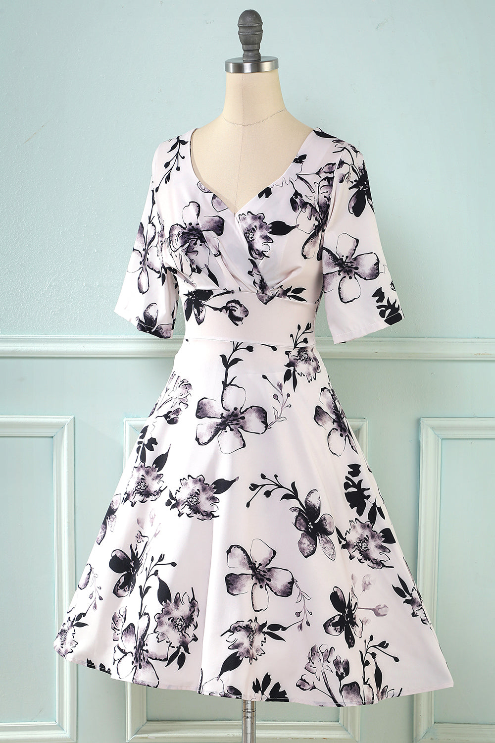 V Hals halv ærmer hvid trykt vintage kjole