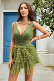 A Line Deep V Neck Green Kort Homecoming Kjole med flæser
