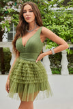 A Line Deep V Neck Green Kort Homecoming Kjole med flæser