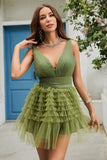 A Line Deep V Neck Green Kort Homecoming Kjole med flæser