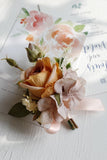 Elegant Blush Prom Wrist Corsage og mænds Boutonniere til bryllupsfest