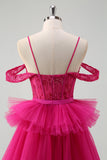 Hot Pink Cold Shoulder A-Line Tyl Tiered Lang Gallakjole med Appliques