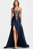 Beaded Navy Blue A Line Sweetheart Satin Glitrende formel kjole med slids