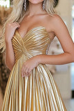 Chic Guld A Line Deep-V Satin plisseret lang gallakjole