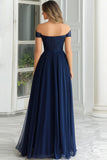 Elegant A-linje Navy Off the Shoulder Chiffon Lang Mother Of the Bride Kjole med blonder applikationer
