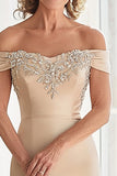 Champagne Off the Shoulder Skede Brudens mor kjole med applikationer