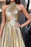 Guld halterneck A-linje Metallic Cut-Out plisseret lang gallakjole