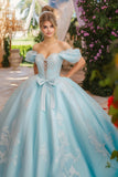 Prinsesse Himmelblå Balkjole Off the Shoulder Lace-Up Front Appliques Tyl Quinceanera Kjole med sløjfe