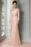 Blush Lace Sheath Mor Til Bruden Kjole med Lange Ærmer