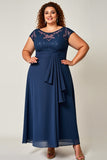 Plus Size Blonde Chiffon Navy Kjole til brudens mor