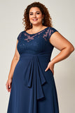 Plus Size Blonde Chiffon Navy Kjole til brudens mor