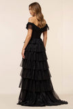 Chiffon sort lagdelt off the shoulder gallakjole med slids
