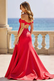 Off the Shoulder Rød Satin En linje Udhulet Gallakjole med Slids