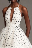 Hvid A Line Halter Udskåret Sort Polka Dot Kjole