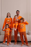 Orange stribet Halloween familiepyjamas