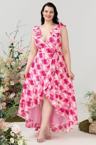 Plus size høj lav pink blomst trykt brudepigekjole med flæser