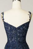 En Line Spaghetti Straps Navy Gallakjole med Applikations