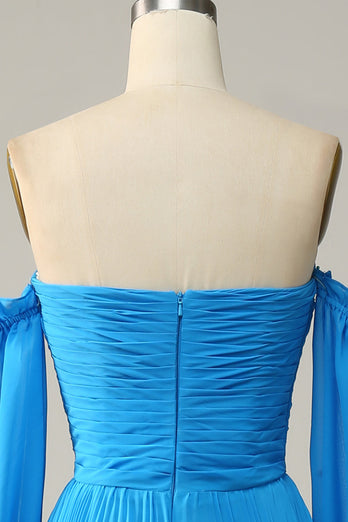 En streg fra skulderen blå lang gallakjole med perler