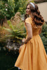 Indlæs billede til gallerivisning Rund hals gul vintage kjole med knap