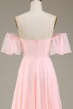 Blush pink A-line off the shoulder chiffon lang brudepigekjole