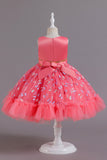 En Line Jewel Neck Pink Girl Party Dress med applikationer