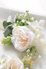 Indlæs billede til gallerivisning Hvid kunstig rose bryllup håndled corsage