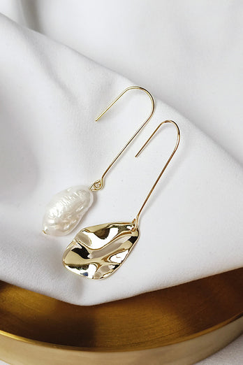 Naturlige barokformede perle asymmetriske øreringe