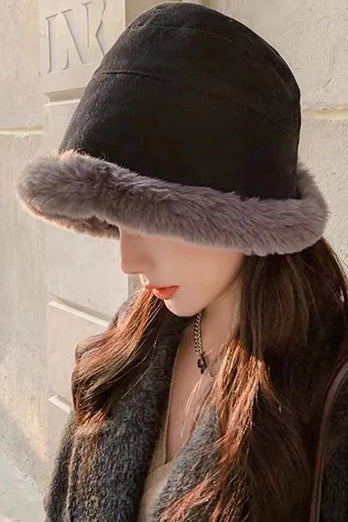 Gul vintervarm hat