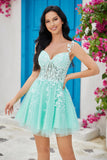 Unik A Line Spaghetti Straps Mint Kort Homecoming Kjole med applikationer