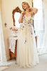 Indlæs billede til gallerivisning Elegant A Line Champagne Plus Size Prom Kjole med applikationer
