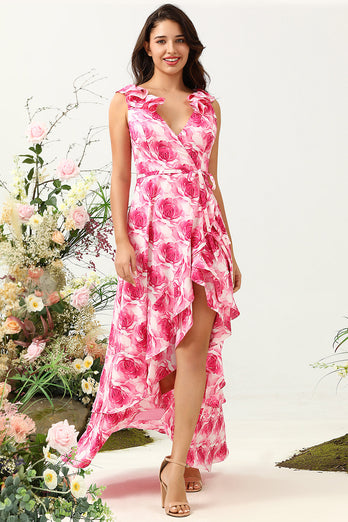En linje V hals pink blomst trykt lang brudepige kjole med flæser