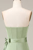 Indlæs billede til gallerivisning Matcha stropløs korset A-line satin brudepigekjole med slids
