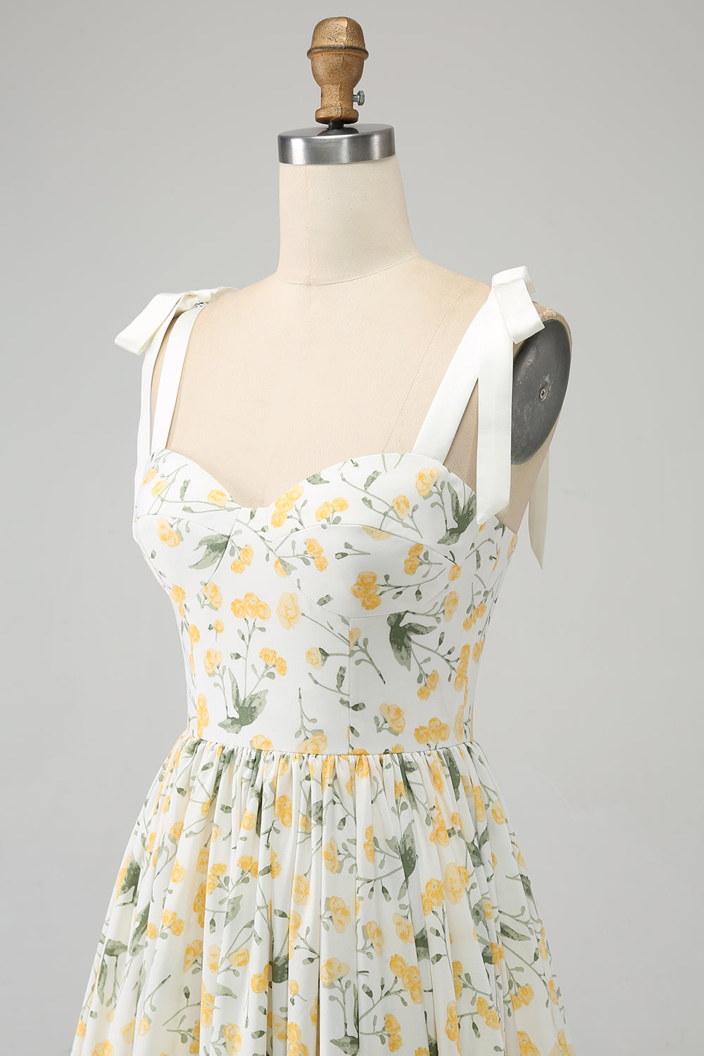 Elfenben A-Line Floral Lang Gallakjole