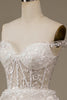 Indlæs billede til gallerivisning Glitrende hvid lagdelt blonde brudekjole med slids