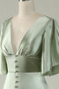 Indlæs billede til gallerivisning En linje dyb V-hals lysegrøn brudepigekjole med halværmer
