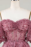 Stilfuld A Line Off the Shoulder Dusty Rose Tulle Kort Homecoming Kjole med korte ærmer