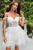 Princess A Line White Corset Tiered Short Homecoming Dress med blonder