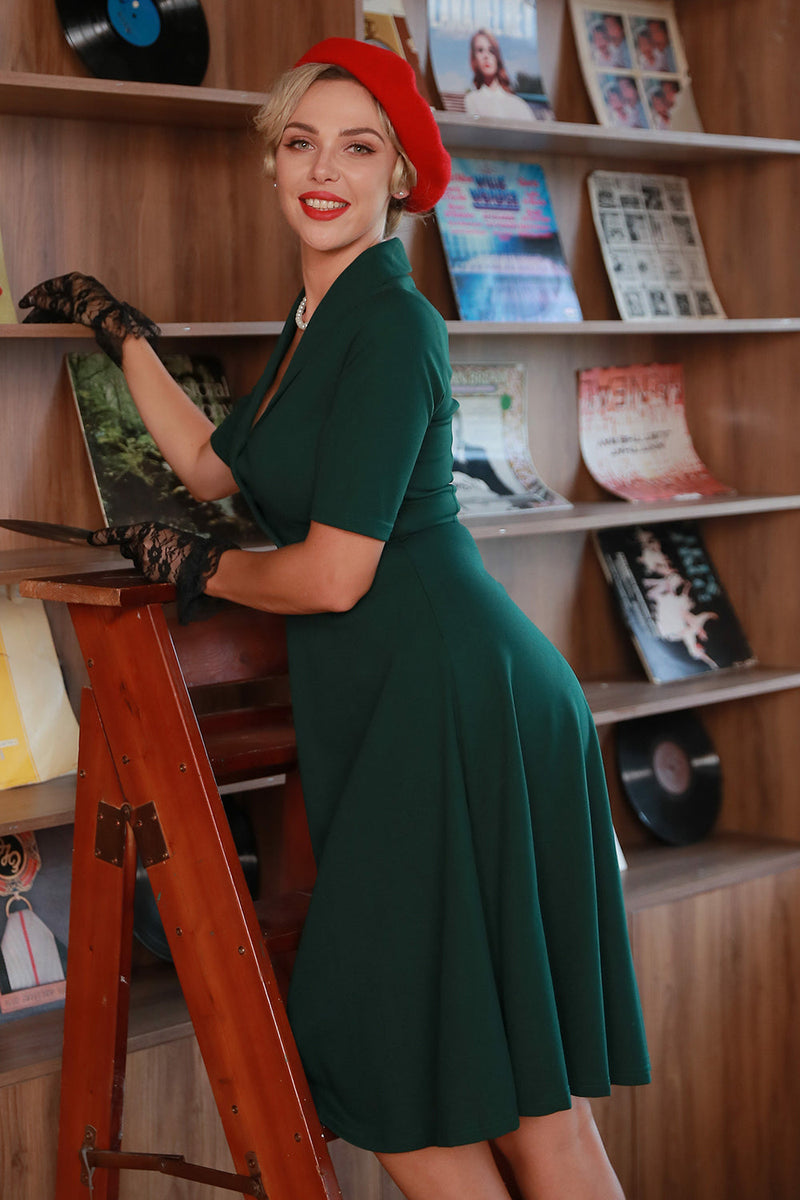 Indlæs billede til gallerivisning Mørkegrøn vintage kjole fra 1950&#39;erne med ærmer