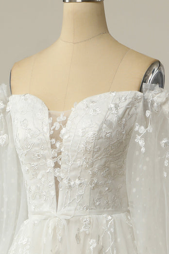 Luksuriøse en linje fra skulderen hvid brudekjole med applikationer